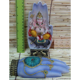 Ганеша в руке полимер, цветной