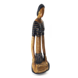 Статуэтка lдеревянная "Девушка с барабаном" (32х10х8 см)