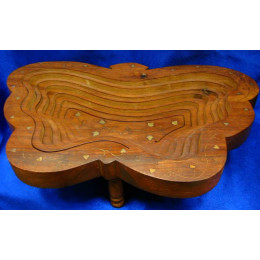 Wooden figured fruit bowl