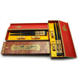 Палочки для еды в деревянном футляре (27х7,5х3 см)