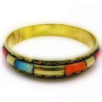 Мідний браслет з кольоровими кістяними вставками