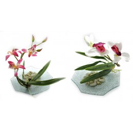 Цветок орхидеи на стеклянной подставке (d-18,5 см)