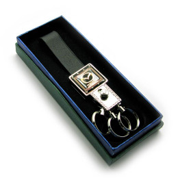 Keychain car with leather strap "chrome" 18566 A