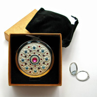 Зеркальце косметическое "Орнамент с камнями" 18584 N (в коробке + чехольчик)