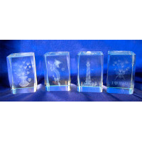 Crystal parallelogram with a hologram (4x6 cm)