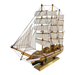 Sailboat model (43x49x8 cm)