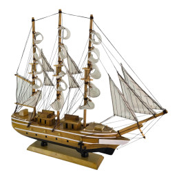 Sailboat model (43x49x8 cm)