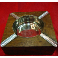 ashtray pink wood 4*4