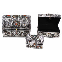 Chests with stones set (3pcs) (33x23x23 cm 27x17x17 cm 18x12x12 cm)