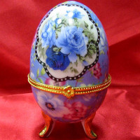 яйцо шкатулка керамик.голуб.цв.