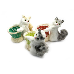 Cat with a basket (stand for handles) (14.5x17x8 cm)