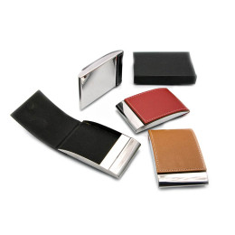 Визитница кожаная с магнитным замком (10х6,5х1,5 см)23334