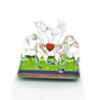 Camels with a heart crystal (6x6x3 cm)