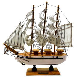 Model of a sailboat on a stand (24)(24.5x24x6 cm)G