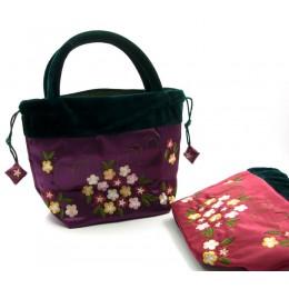 Handbag with embroidery (26x26x11cm)