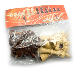 Wooden chess pieces in a blister (h pieces 4-9 cm, d-2-2.8 cm)(3.5