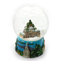 Ball with snow 