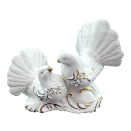 УЦЕНКА. Статуэтка "Голуби пара" фарфор (12х9,5х5,5 см)