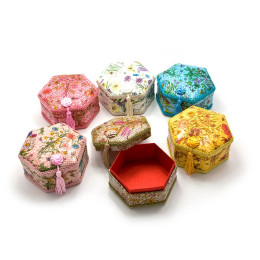 Leather box "Hexagonal" (11x10x6 cm)