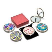 Cosmetic mirror 