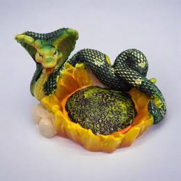 Ashtray "Cobra in Sunflower" (8.5x7x6.5 cm)