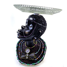 African woman with a dish (16.5x15x15 cm)