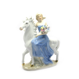 Girl with a horse porcelain (21x17x6.5 cm)