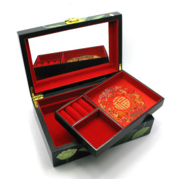 Шкатулка для бижутерии  (21,5х14х7,5 см)