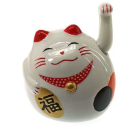 Plastic Maneki-neko waving paw cat (9x8x7.5 cm) (batteries not included)