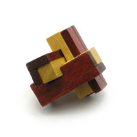 Wooden puzzle (6x6x6 cm)