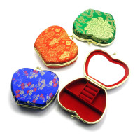 Jewelry box with a mirror (11x9x3.5 cm)