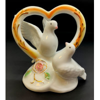Figurine Pigeon with heart porcelain (11x11x7 cm)A