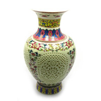 Carved ceramic vase (28x15.5x15.5 cm)