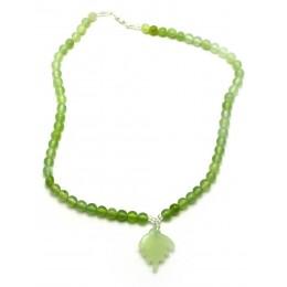 Jade necklace with a pendant (23 cm)