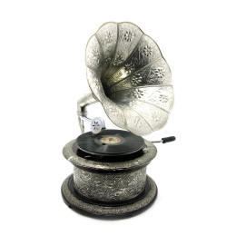 Gramophone "Antik" acting, 78-speed (round, silver-plated) (63x32x32 cm)