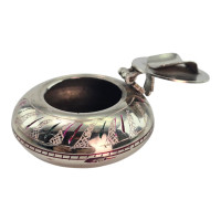 Bronze ashtray (2.2 x 5.6 x 5.6 cm)