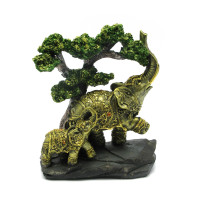 Elephants under a tree (21x18x9 cm)