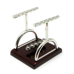 Newton's balls (9x7.7x2.5)