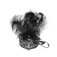Black Venetian mask with feathers (25x16x5 cm)