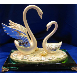 Swans couple on a stand "silver"