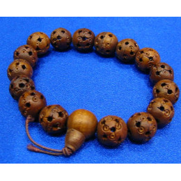 Четки дерев'яні різьблені (16 намистин)