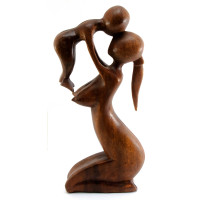 Статуэтка "Мама с ребенком" дерево (30х13х4 см)