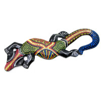 Painted wooden lizard (30.5x8.5x1 cm)