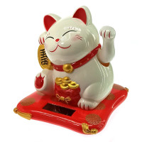 Maneki-neko cat on a solar battery (17x16x14 cm)