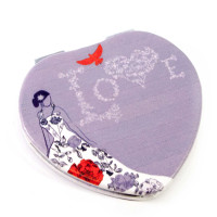 Vanity mirror "Love" (7x7x1 cm)