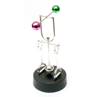 Маятник инерционный  (батарейки в комплект не входят)(27,5х11х11 см)