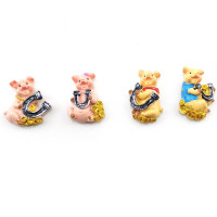 Fridge magnet "Pig with a horseshoe" (24 pcs/pack) (4x3x1 cm)