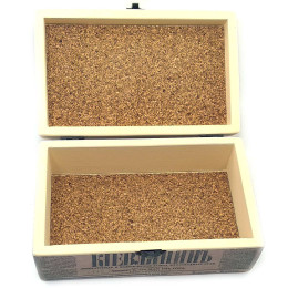 Шкатулка  "Европейская площадь" (20,5х12,5х8 см) из массива дерева