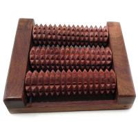 Масажер для ніг рожеве дерево (16х14, 5х4см)
