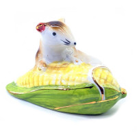 Mouse on corn porcelain symbol of prosperity (8x5x5 cm)
